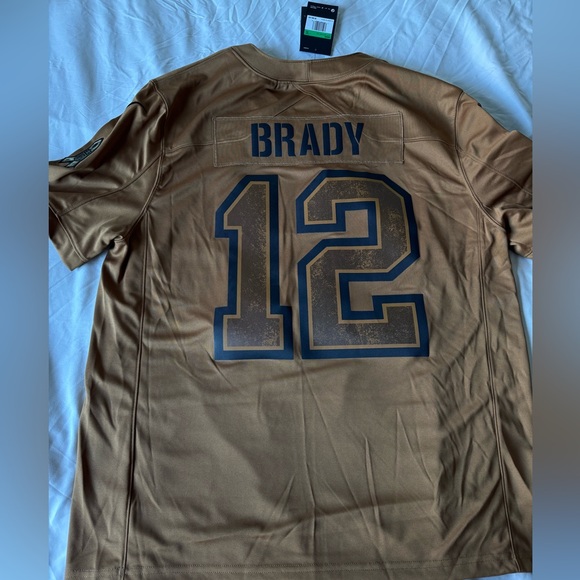 Tampa Bay Buccaneers Tom Brady Nike Salute To Service NFL Limited Jersey - Picture 7 of 10